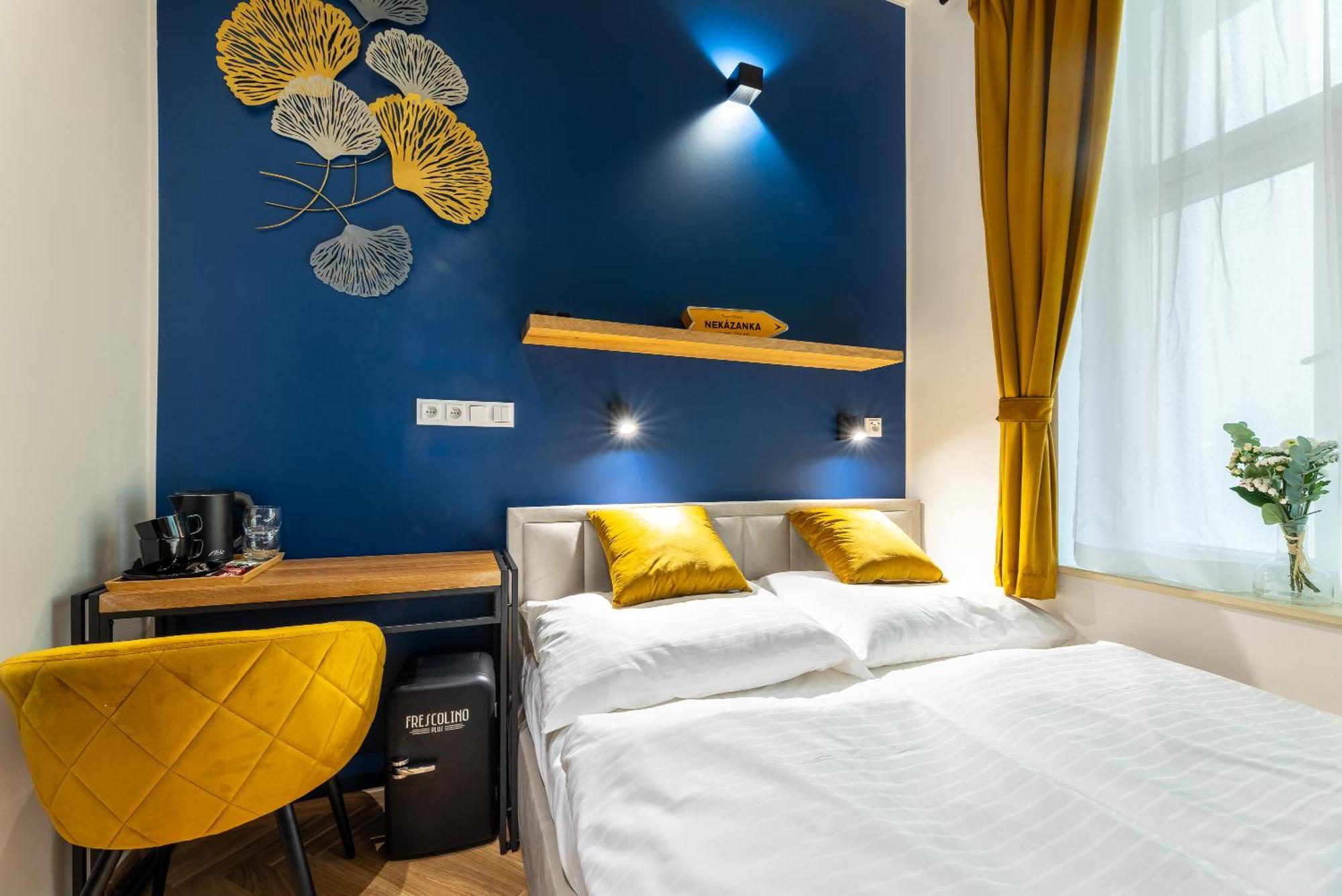 Modern Urban Room In The City Center Of Prague Exterior photo